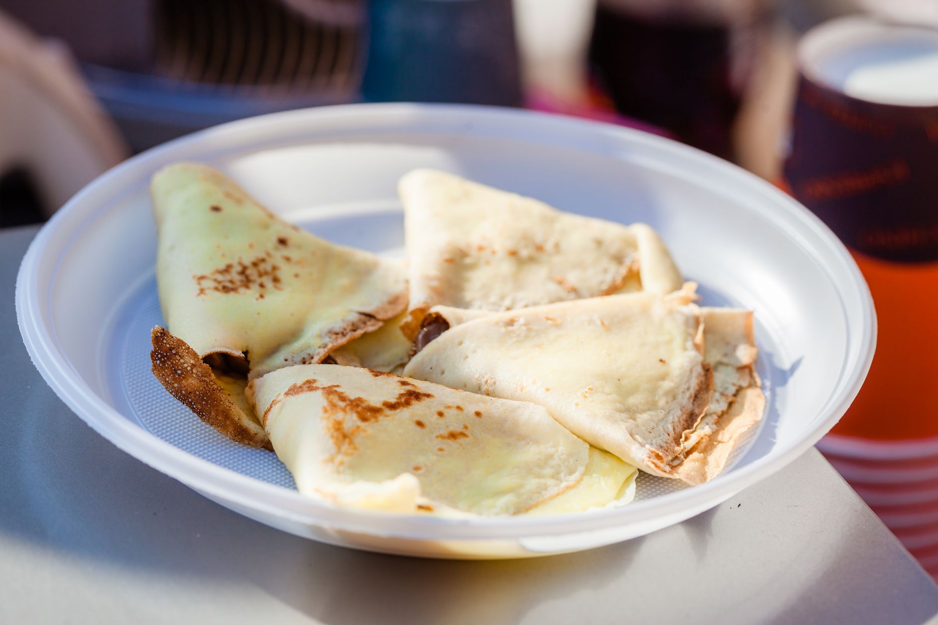 Crêpes jambon-fromage maison : la base d’un repas express réconfortant — crêpes jambon fromage sur assiette