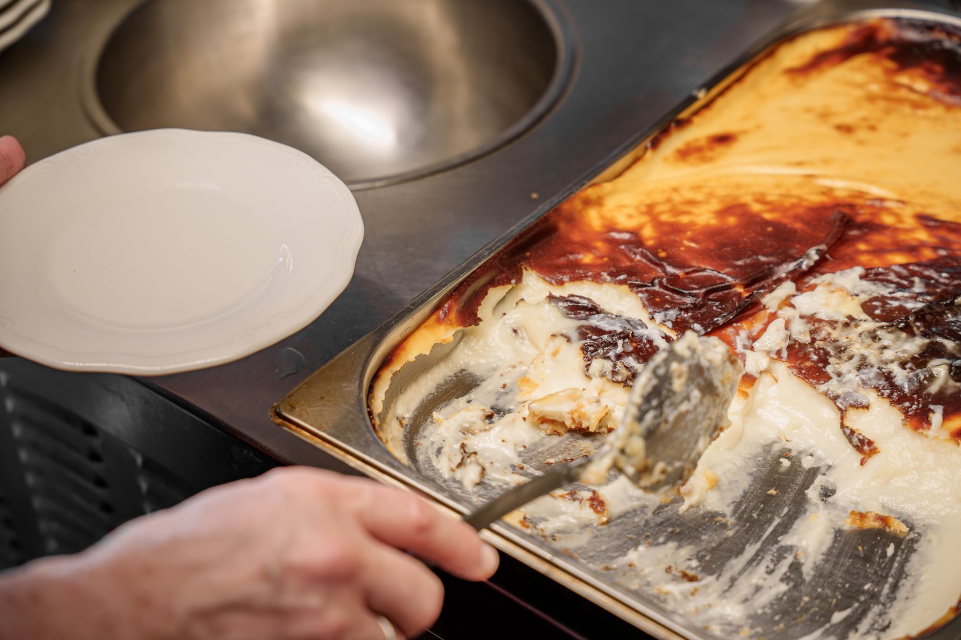 Far breton traditionnel du Finistère : une recette simple, deux versions — far breton traditionnel avec pruneaux