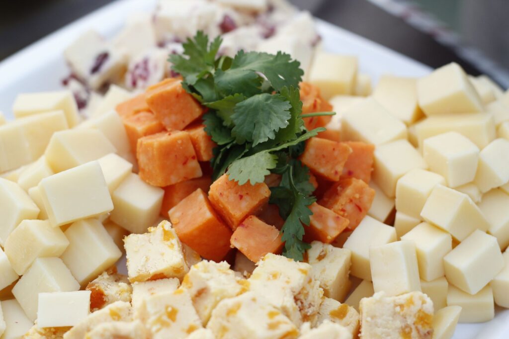 Fromage et cholestérol lesquels privilégier — plateau de fromages variés