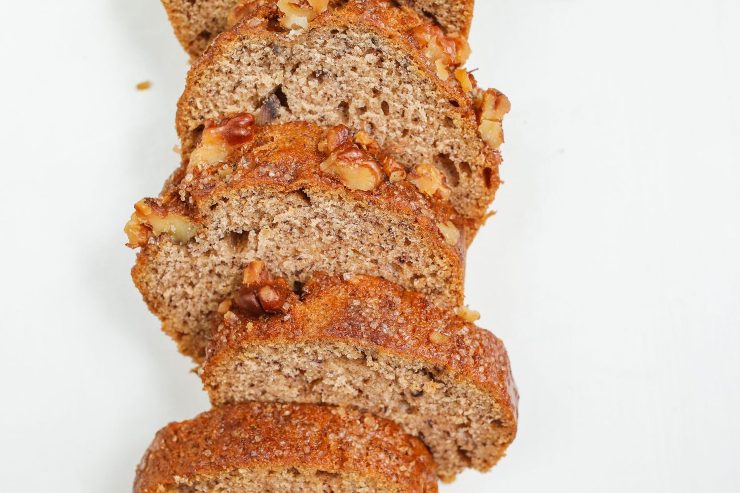 Gâteau à la banane moelleux : la recette facile, sans beurre ni sucre ajouté